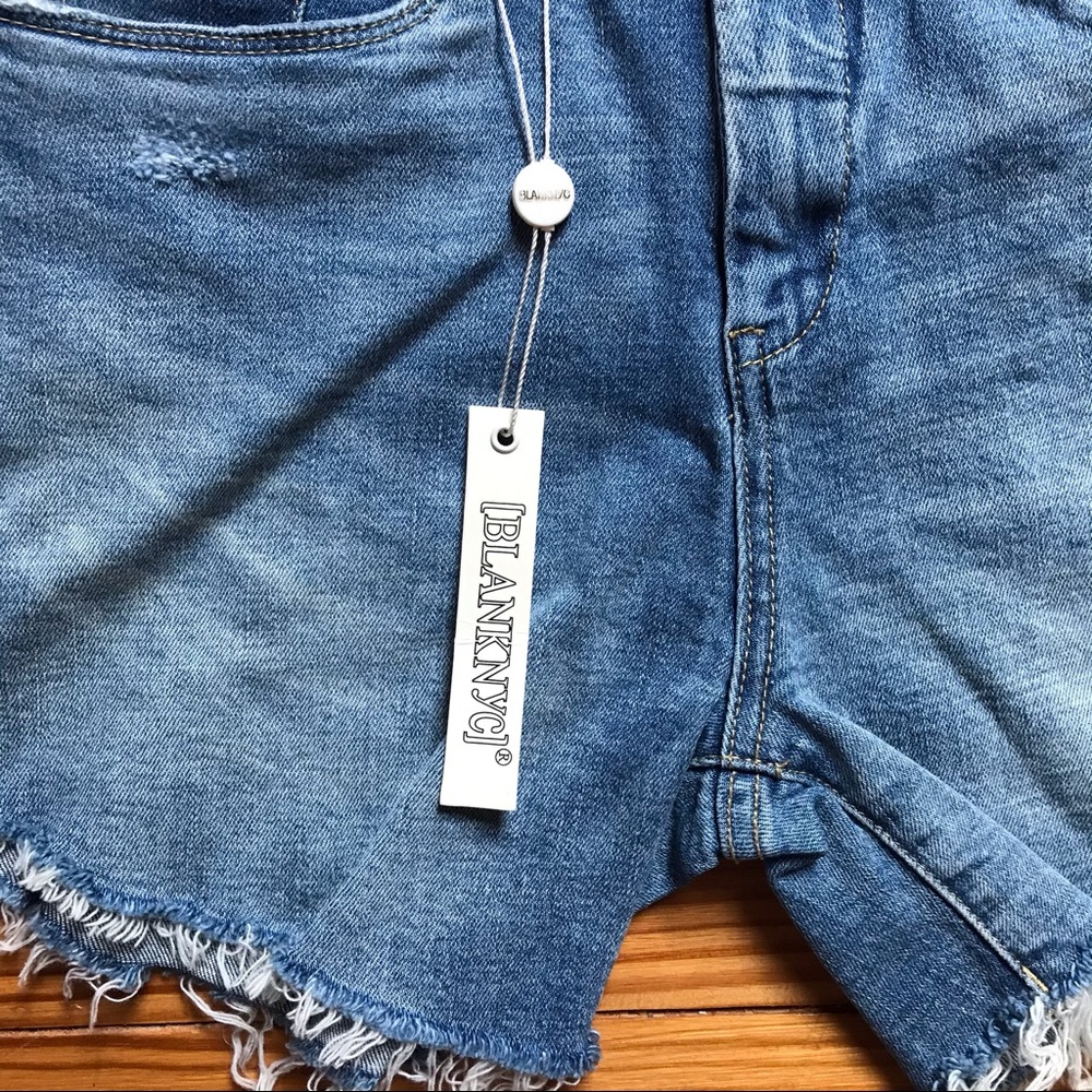 Blank NYC Retro High Waist Denim Shorts, NWT, 25 - Picture 4 of 13